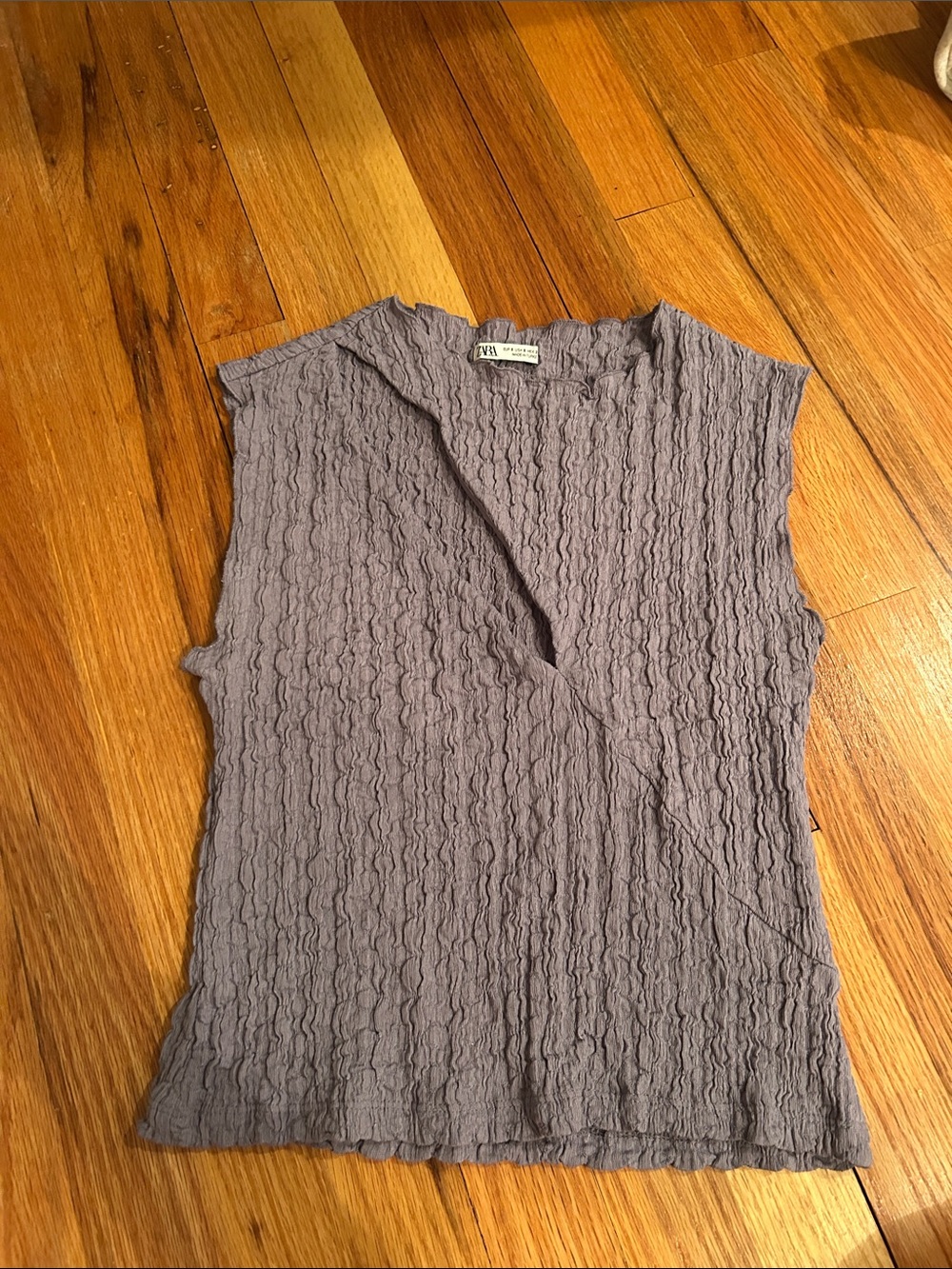 Zara Crinkled Sleeveless Tank in Lavender Gray - Picture 1 of 1